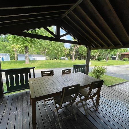 Camping Les Etoiles Saint-Sornin-Lavolps Exteriör bild