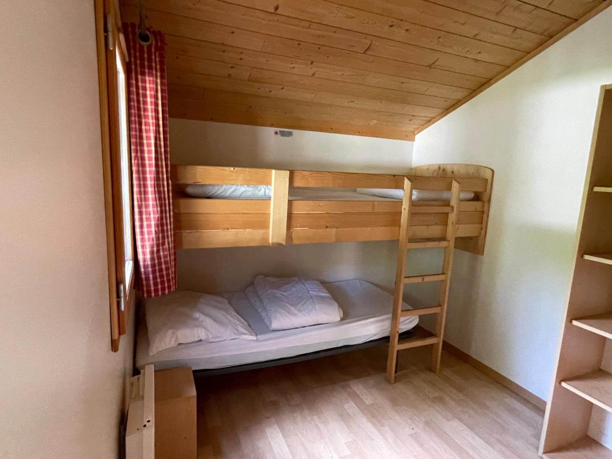 Camping Les Etoiles Saint-Sornin-Lavolps Exteriör bild