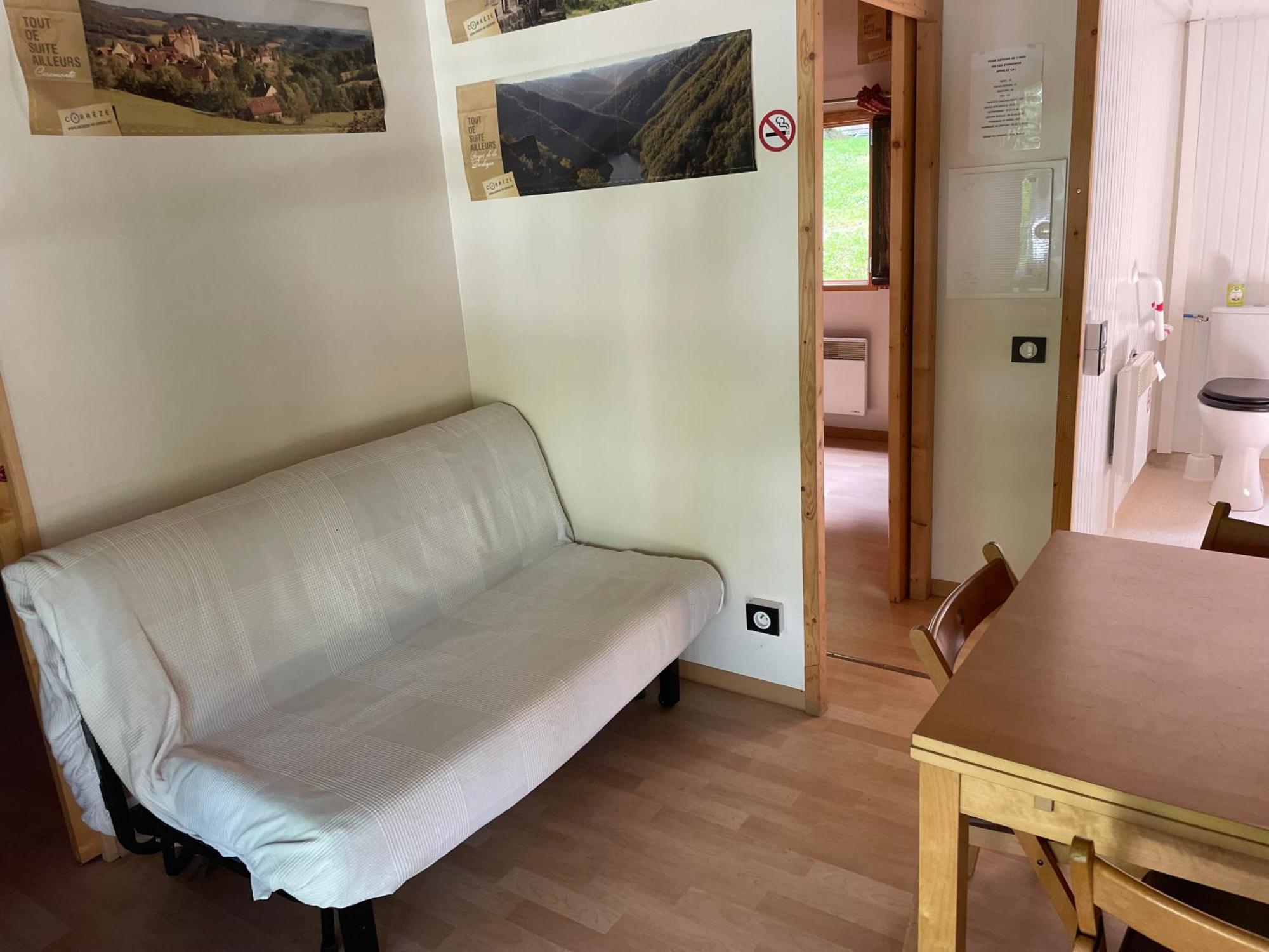 Camping Les Etoiles Saint-Sornin-Lavolps Exteriör bild