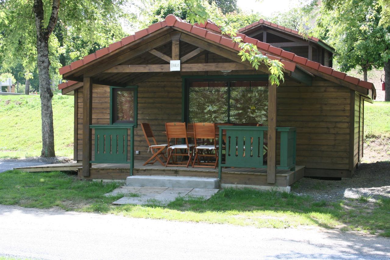 Camping Les Etoiles Saint-Sornin-Lavolps Exteriör bild